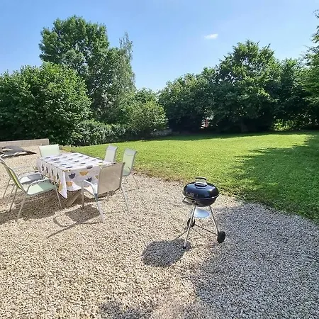 Maison Neuve De Plein Pied Avec Cheminee Et Jardin Vakantiehuis *